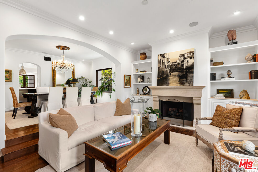 4263 Navajo Ave