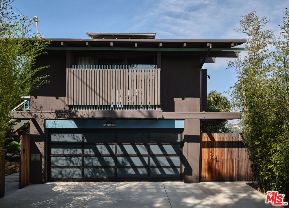 2052 Mayview Dr
