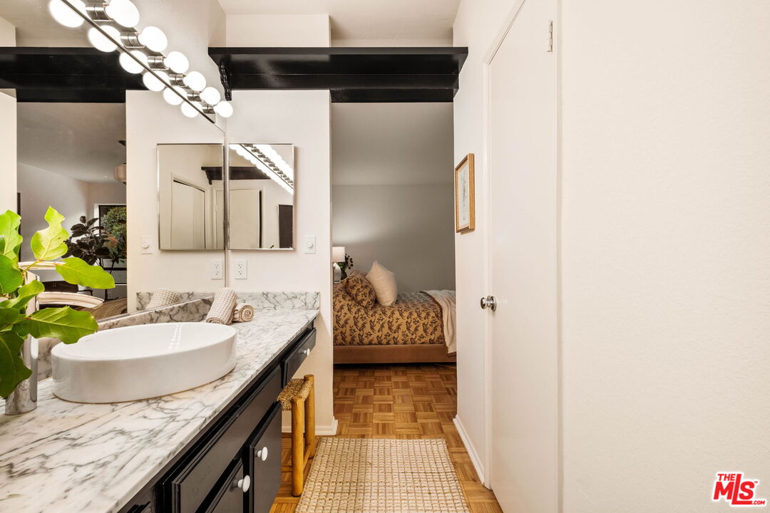 2018 Griffith Park Blvd Unit: 310