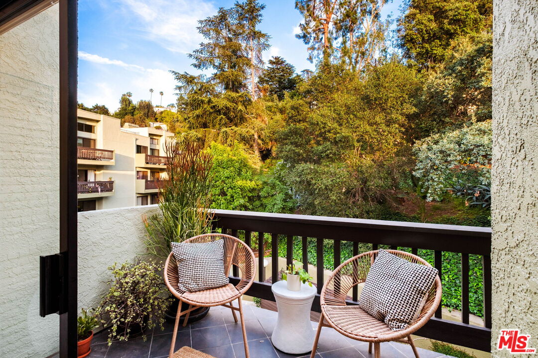 2018 Griffith Park Blvd Unit: 310