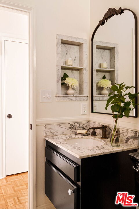 2018 Griffith Park Blvd Unit: 310