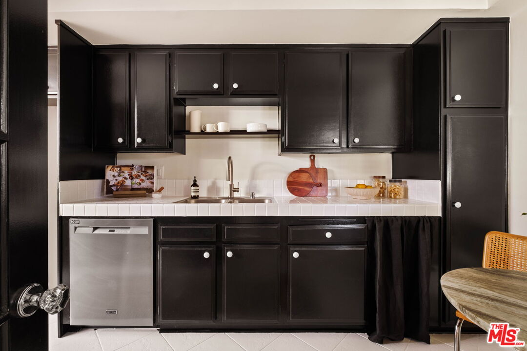 2018 Griffith Park Blvd Unit: 310