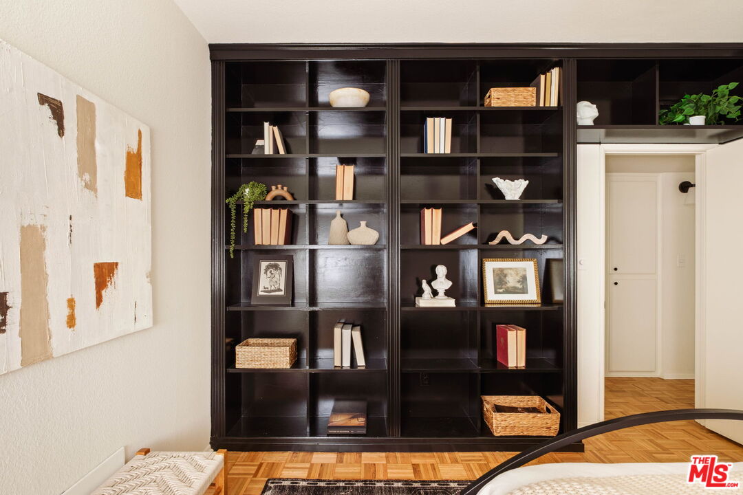 2018 Griffith Park Blvd Unit: 310