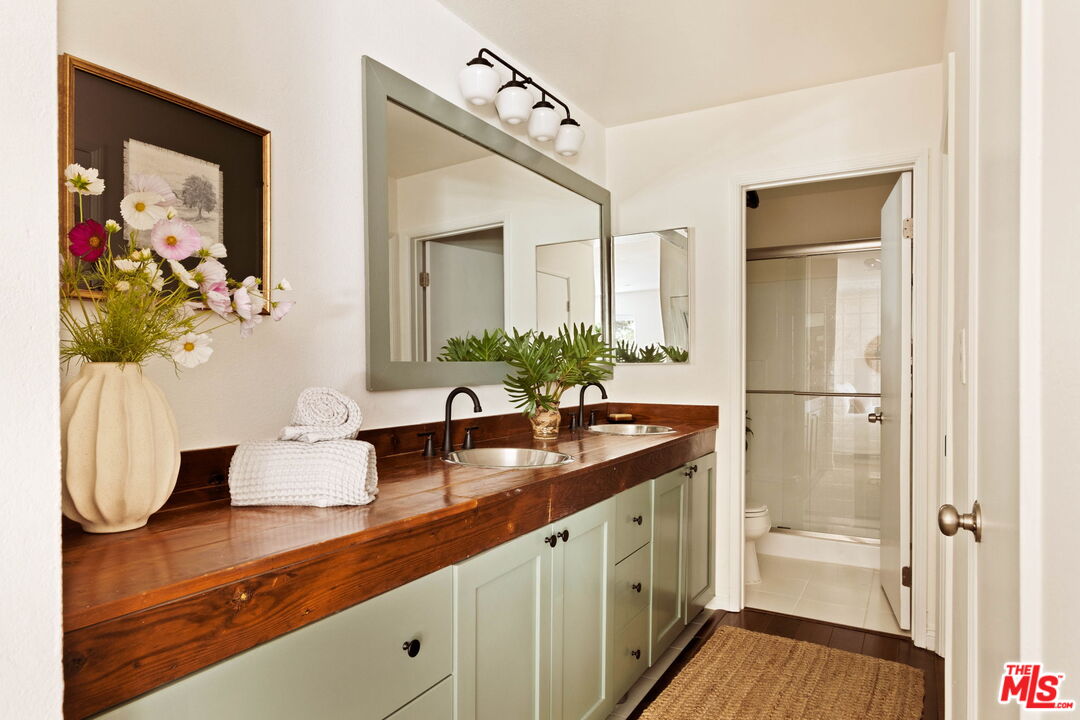2018 Griffith Park Blvd Unit: 116