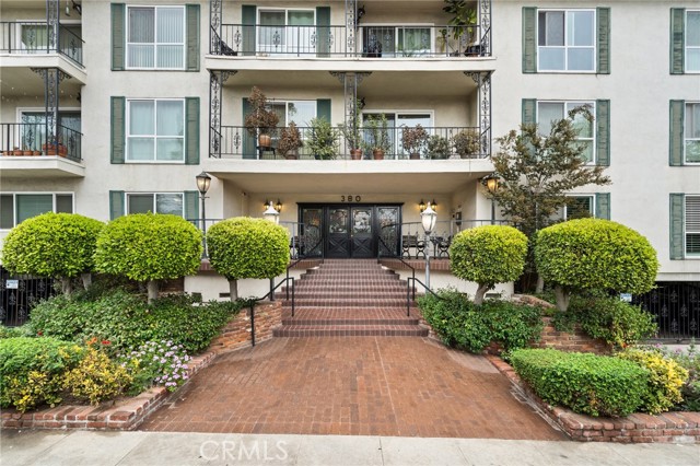 380 S Euclid AVE Unit: 207