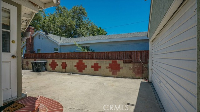 525 N Mariposa ST