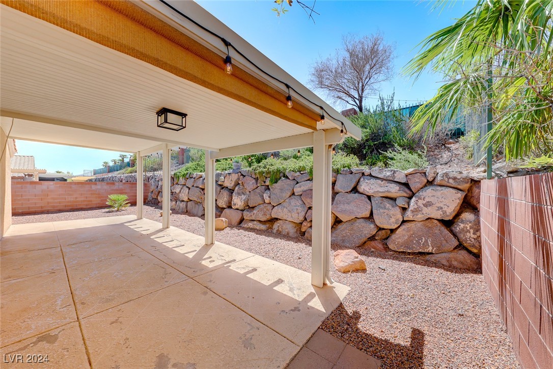373 Island Reef Avenue