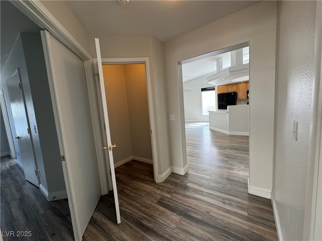 10034 Chinook Gale Court