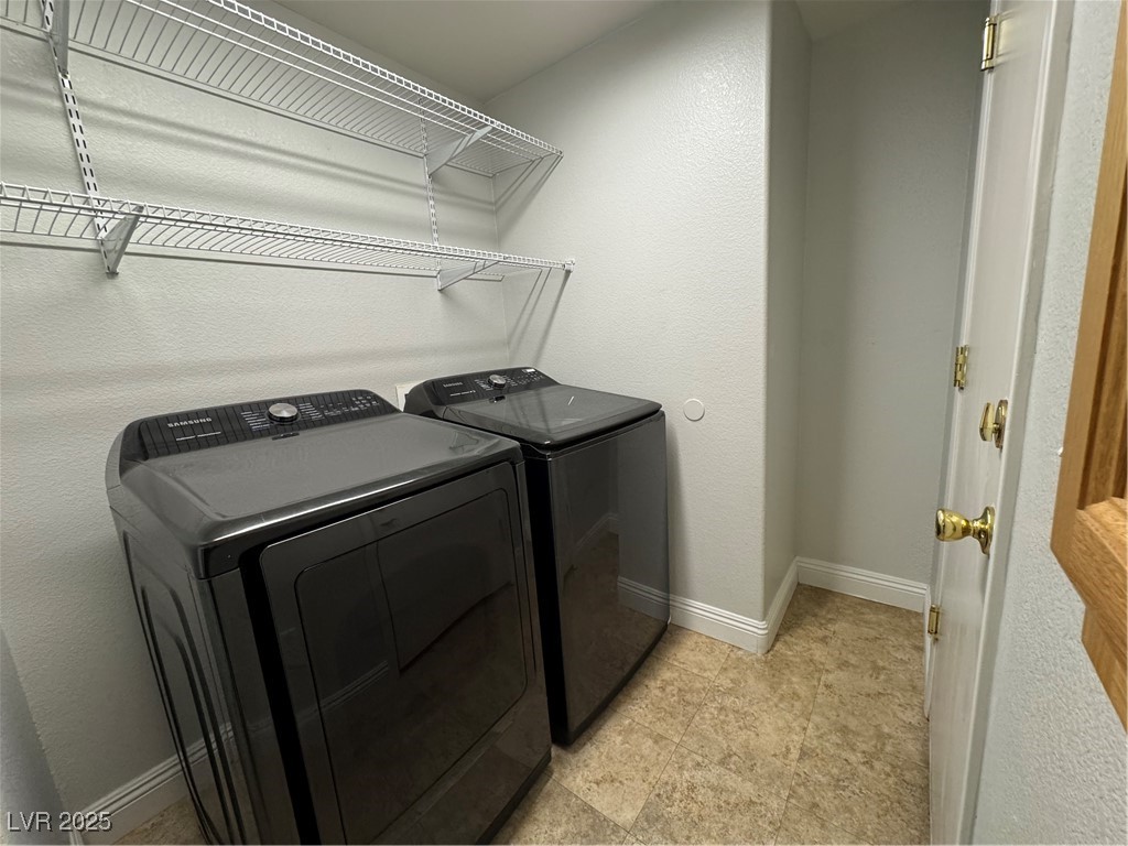 10034 Chinook Gale Court