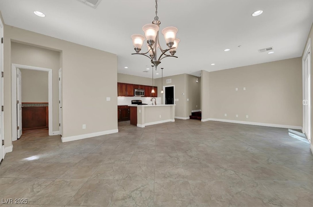 2076 Danzinger Place