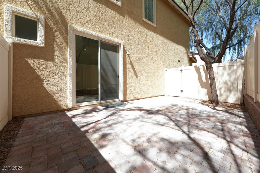 2076 Danzinger Place