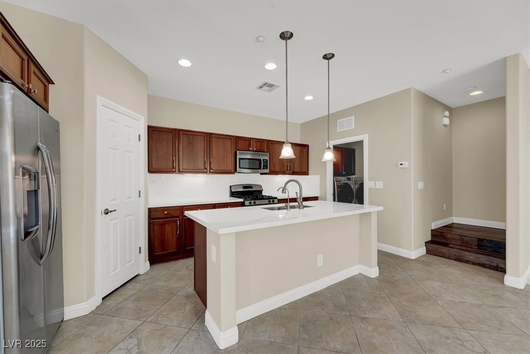 2076 Danzinger Place