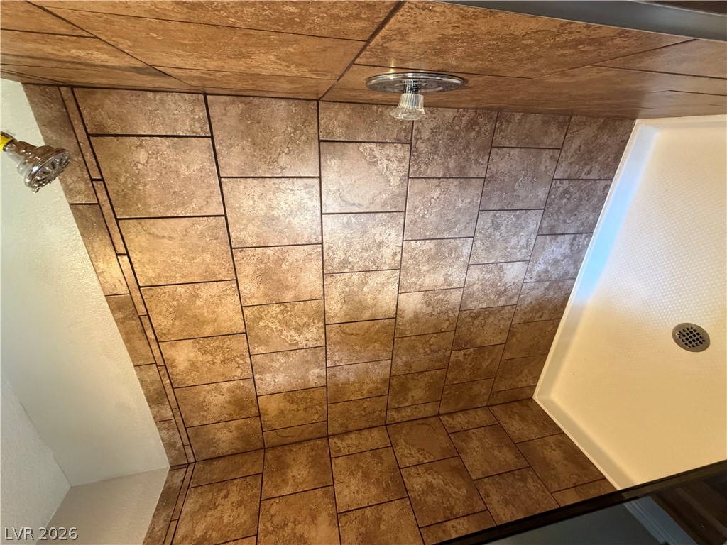 1685 Autumn Rust Drive