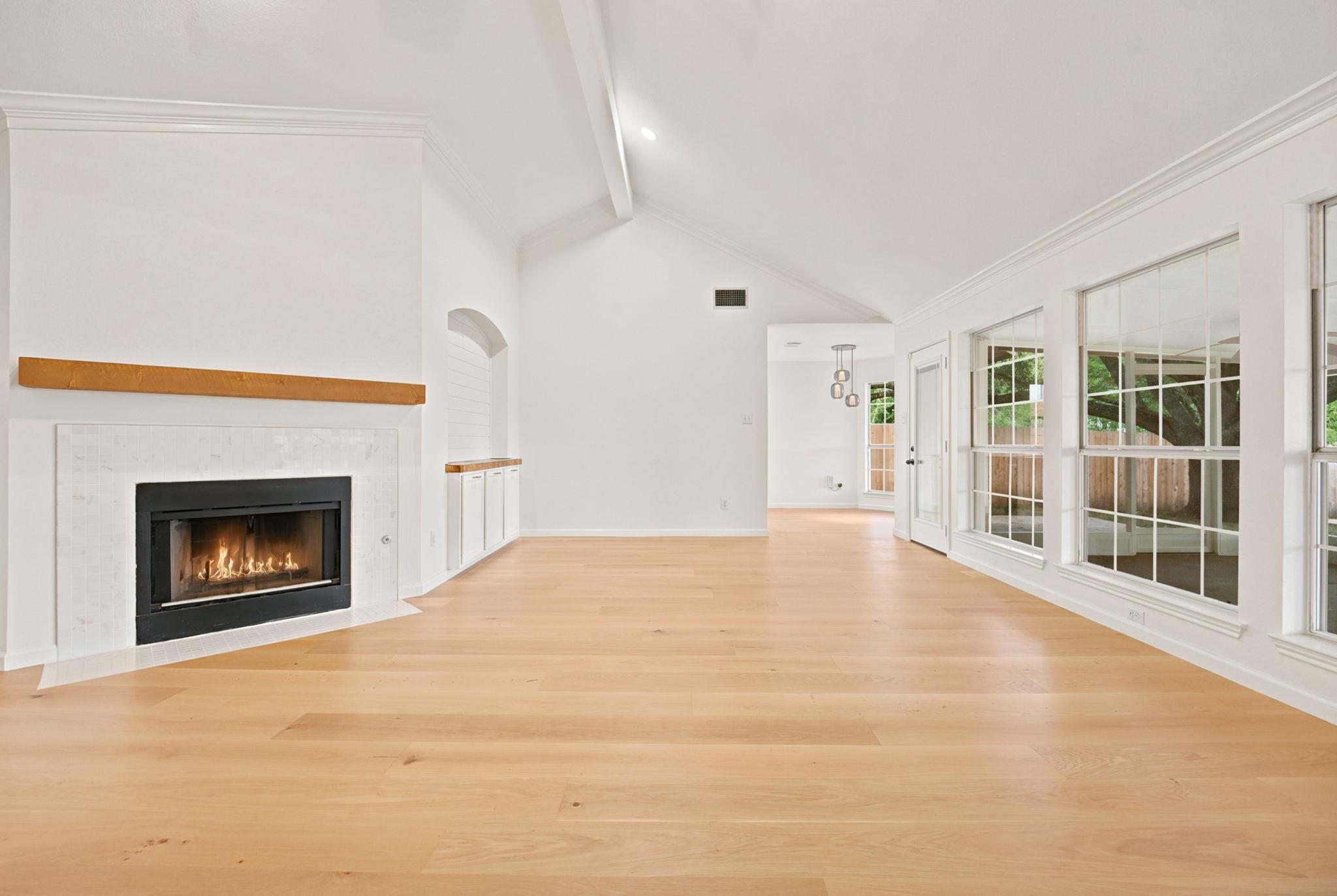 1319 Rocky Creek DR