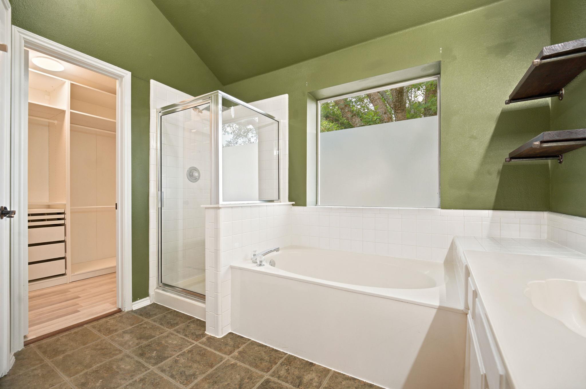 1319 Rocky Creek DR