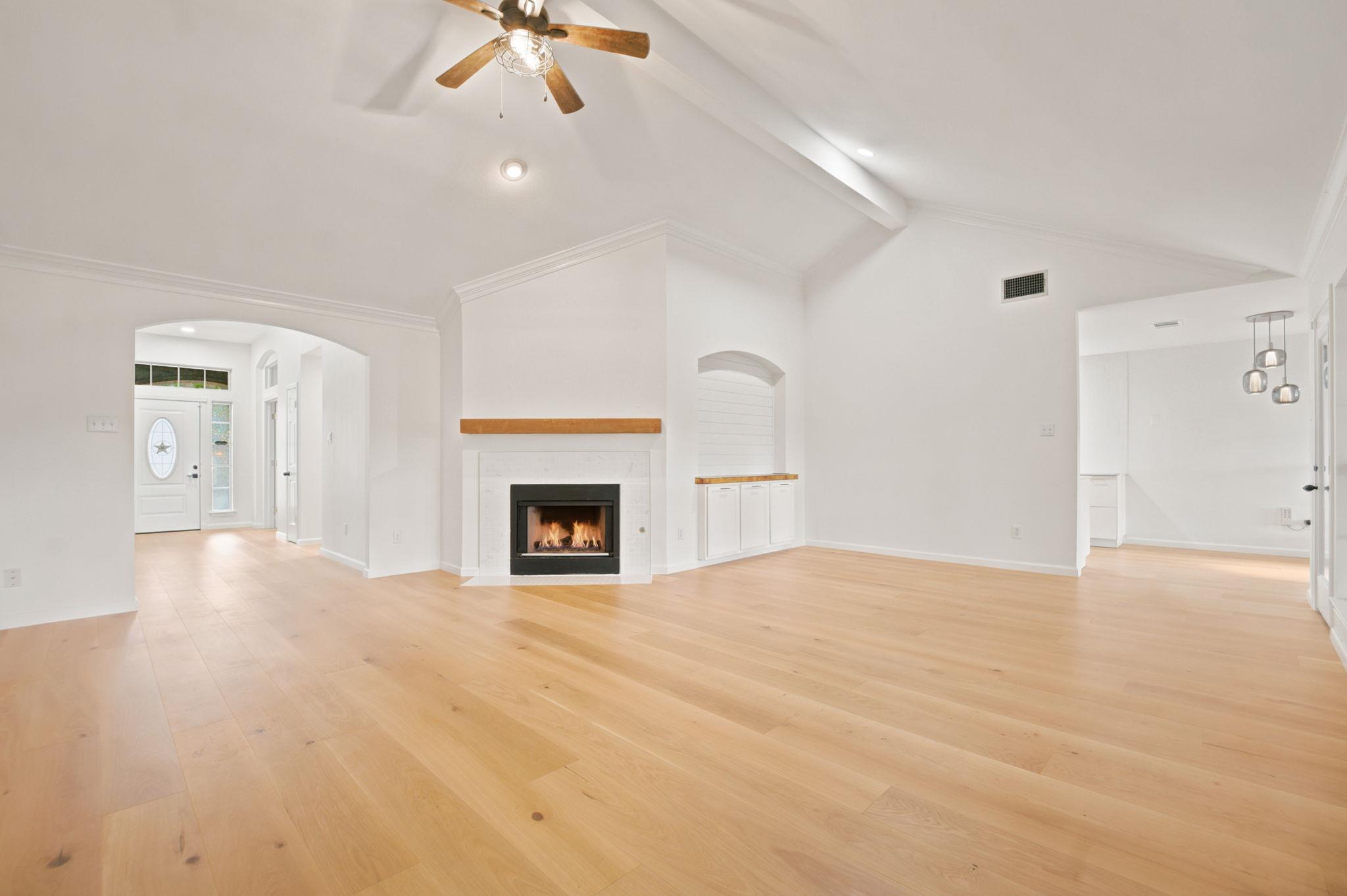 1319 Rocky Creek DR