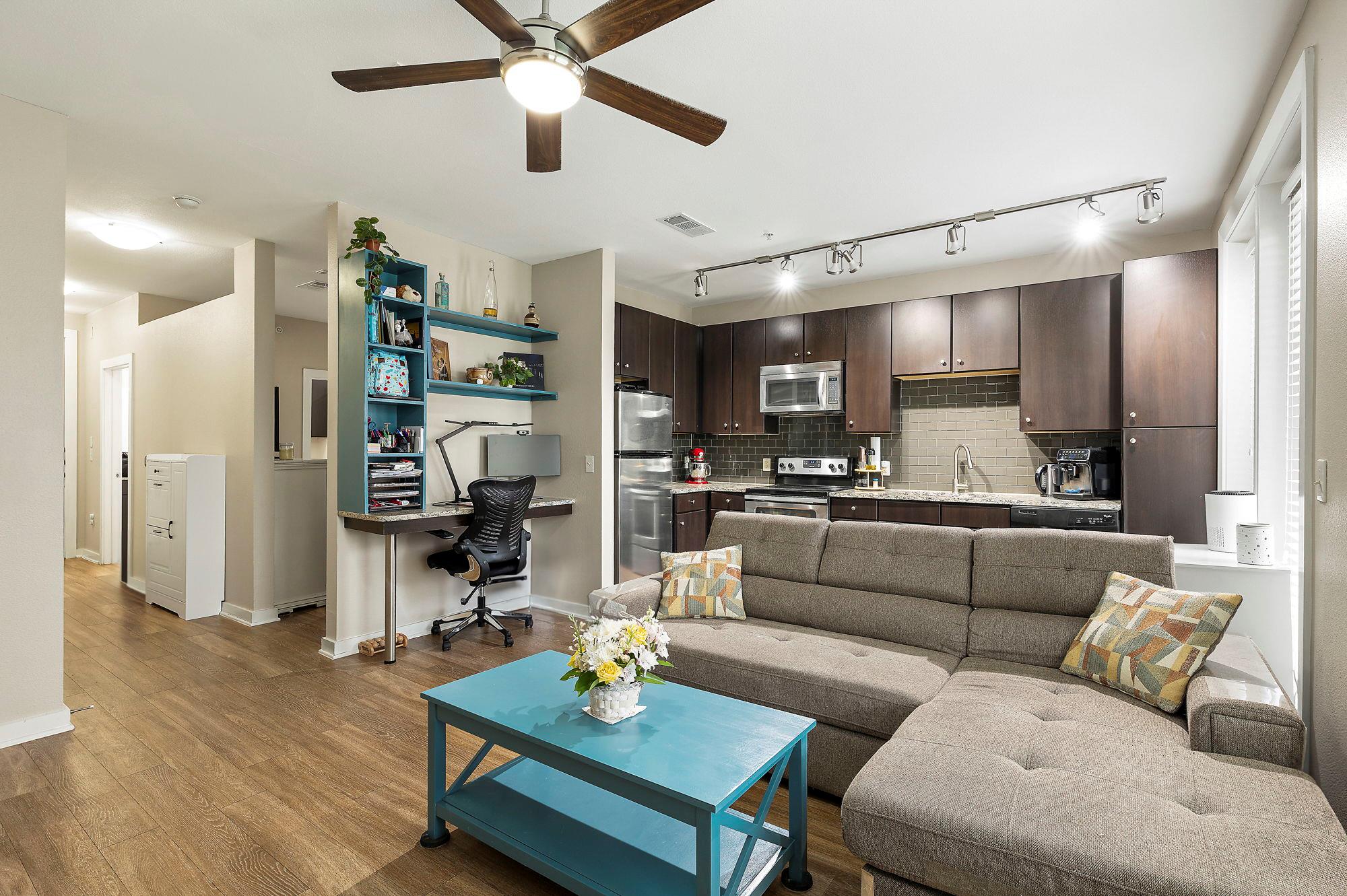 1900 Barton Springs RD # 5033
