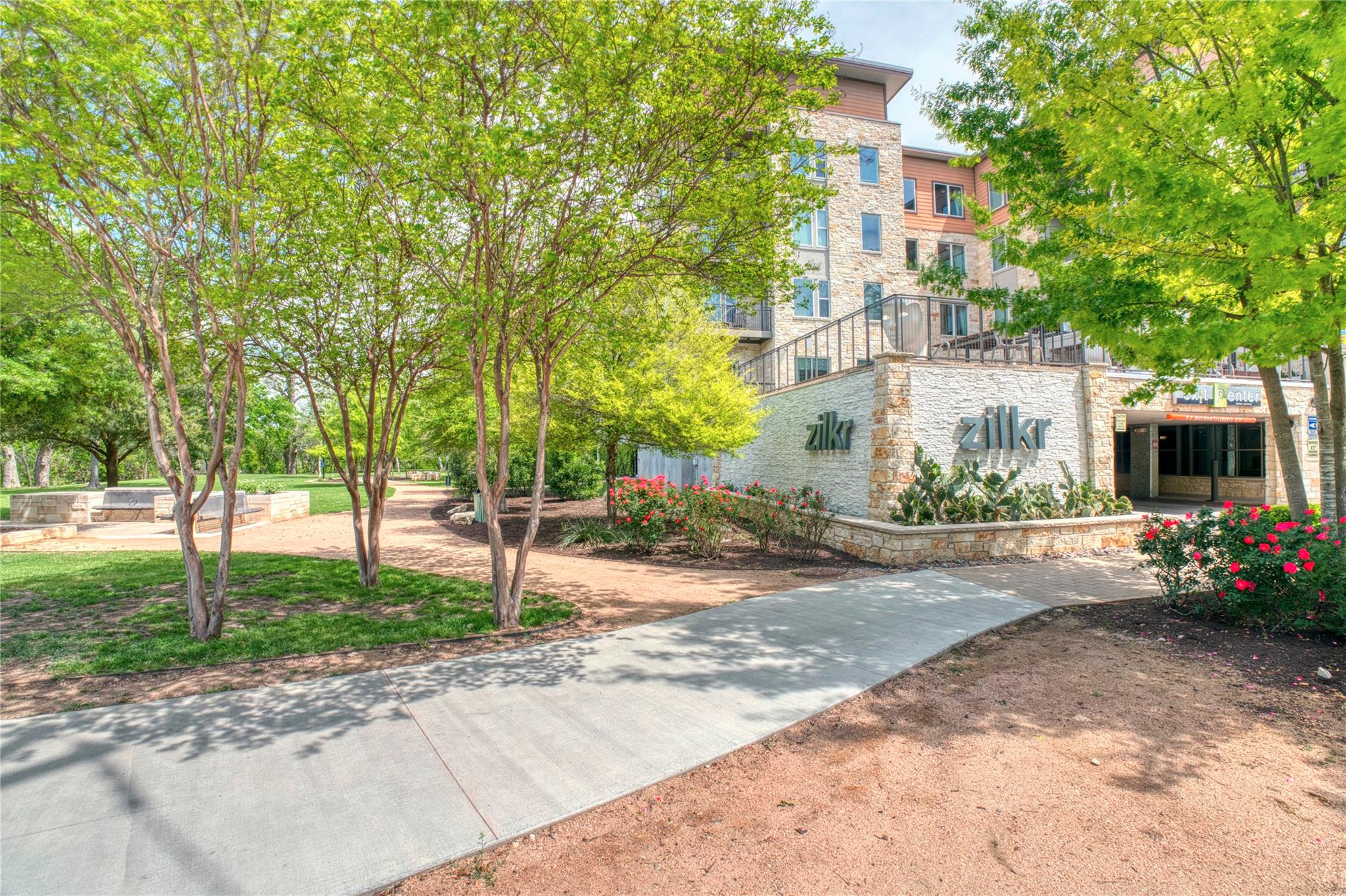 1900 Barton Springs RD # 5033