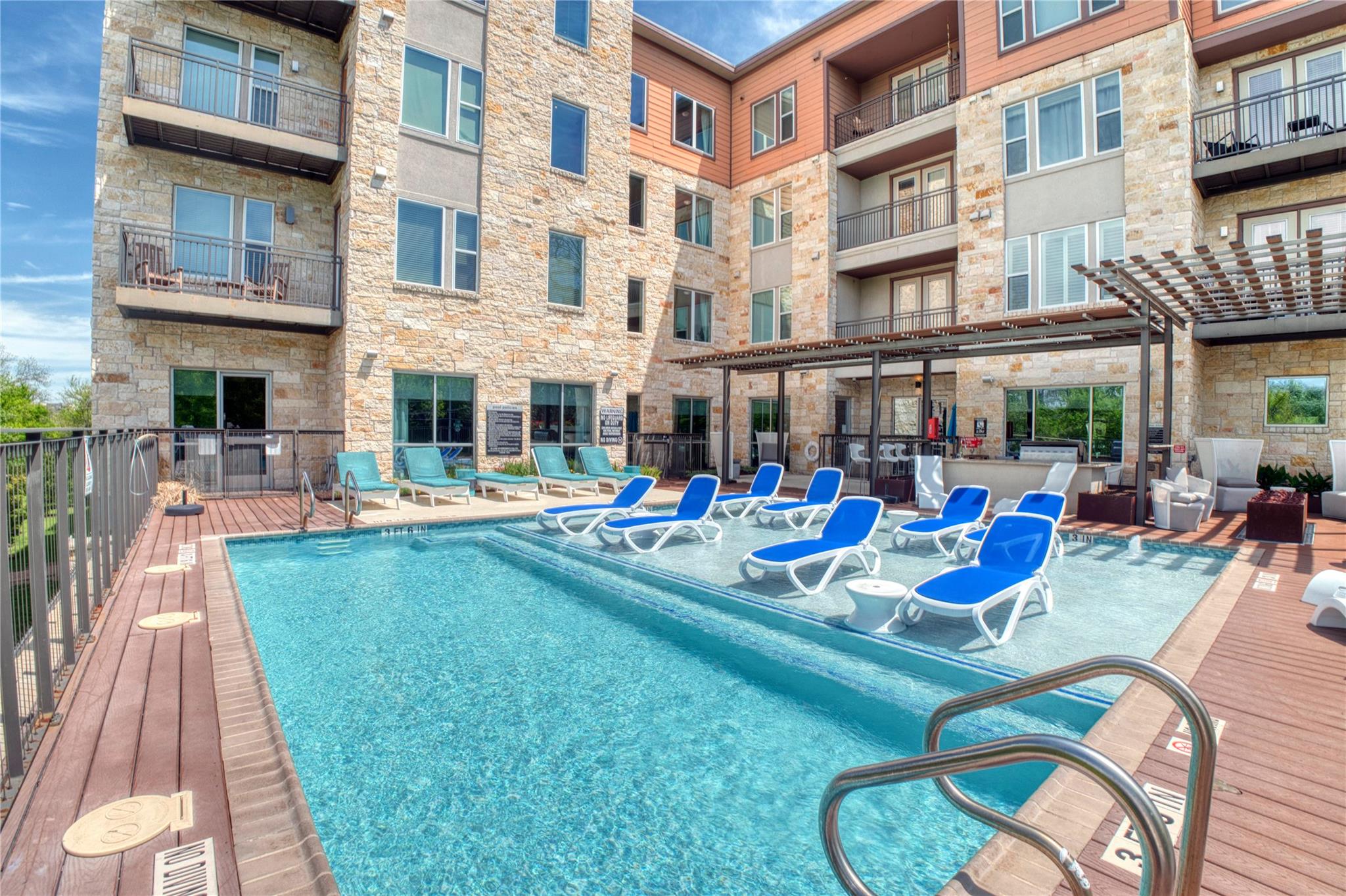 1900 Barton Springs RD # 5033
