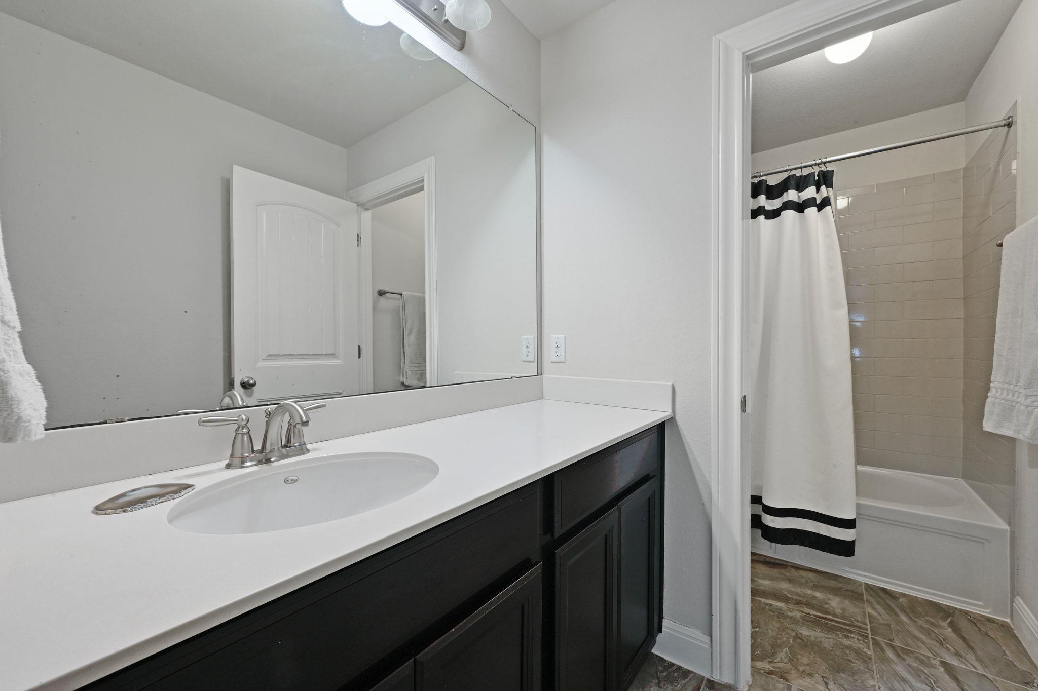 15932 Cinca Terra DR, Bee Cave