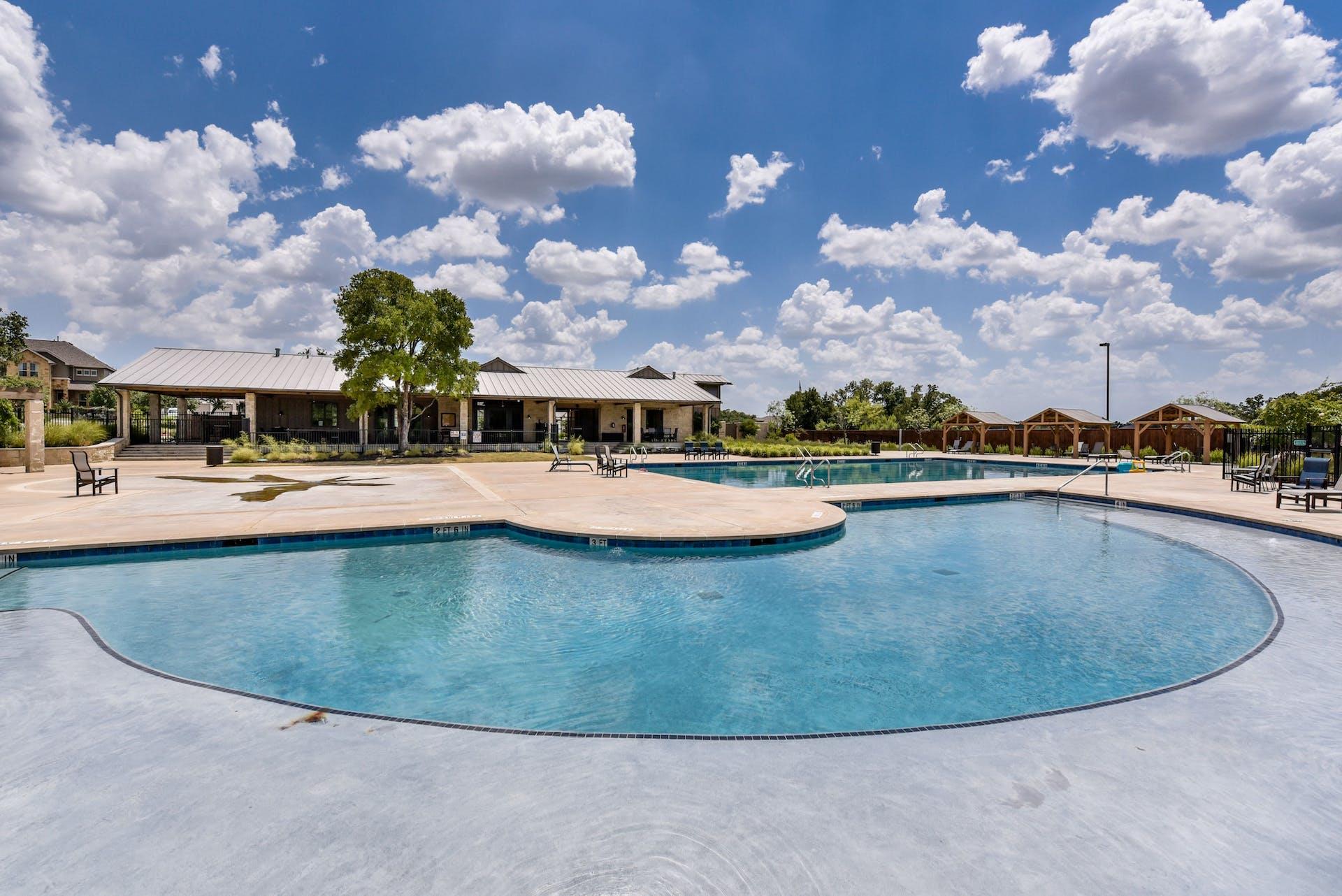 4205 Lynette LN