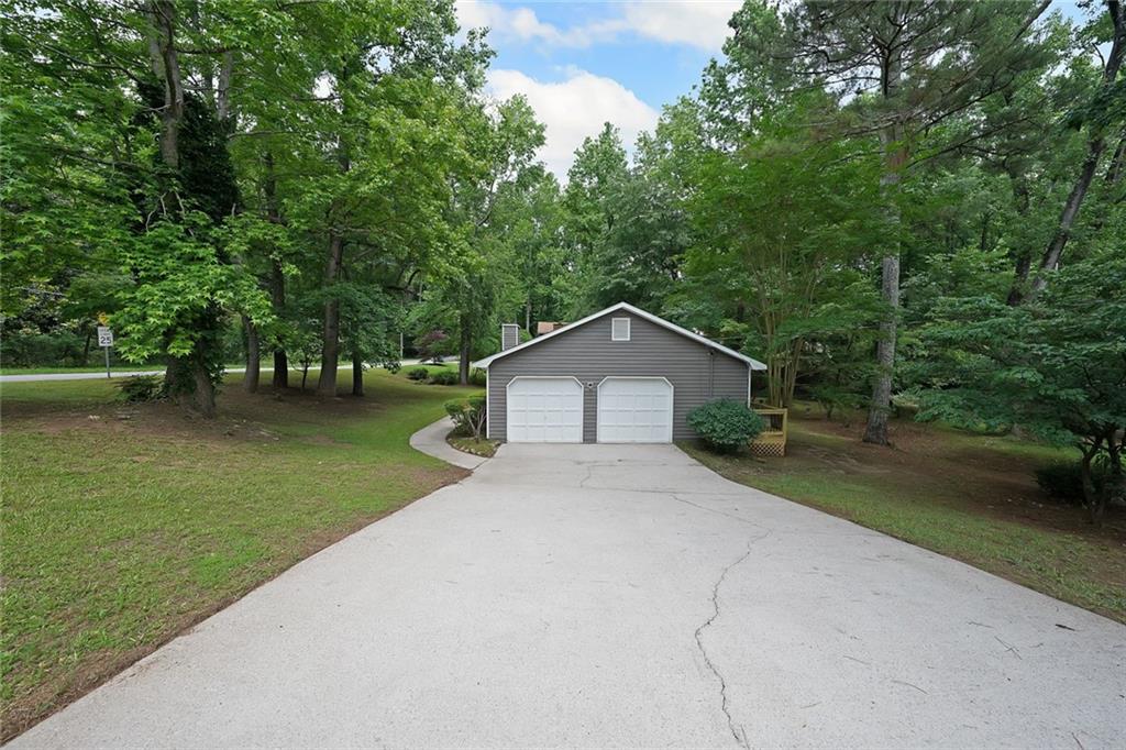 5807 Christopher Lane