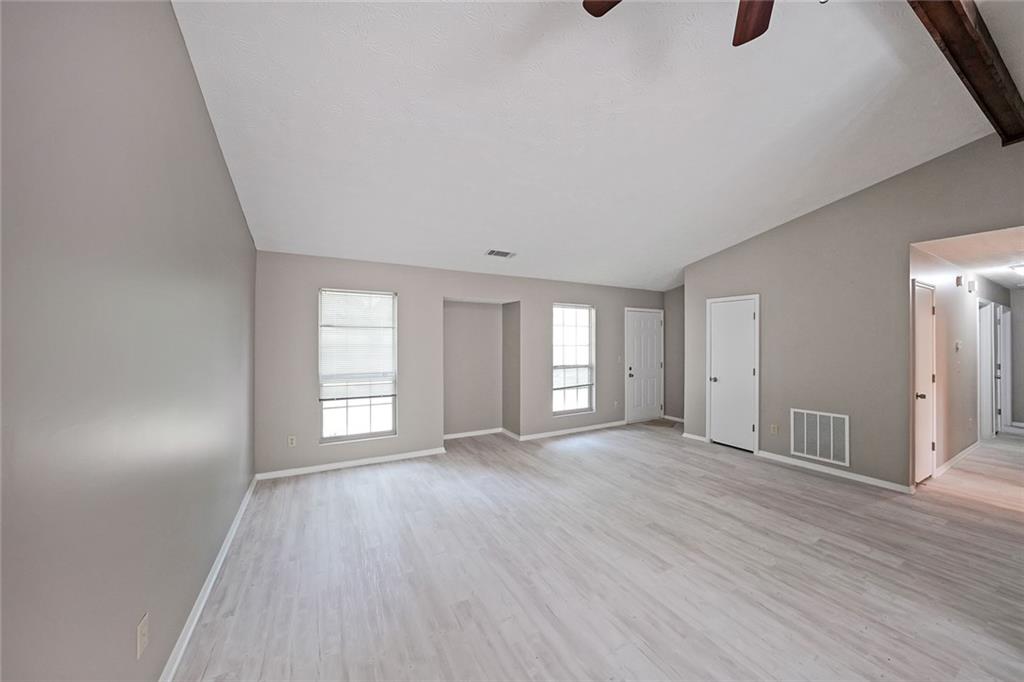 5807 Christopher Lane