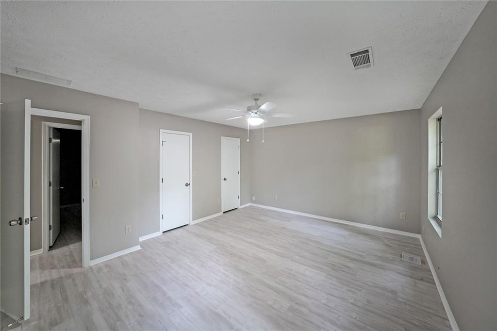 5807 Christopher Lane