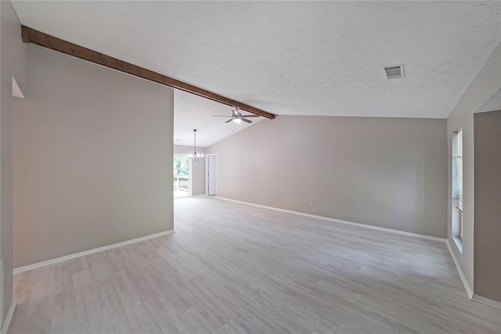 5807 Christopher Lane