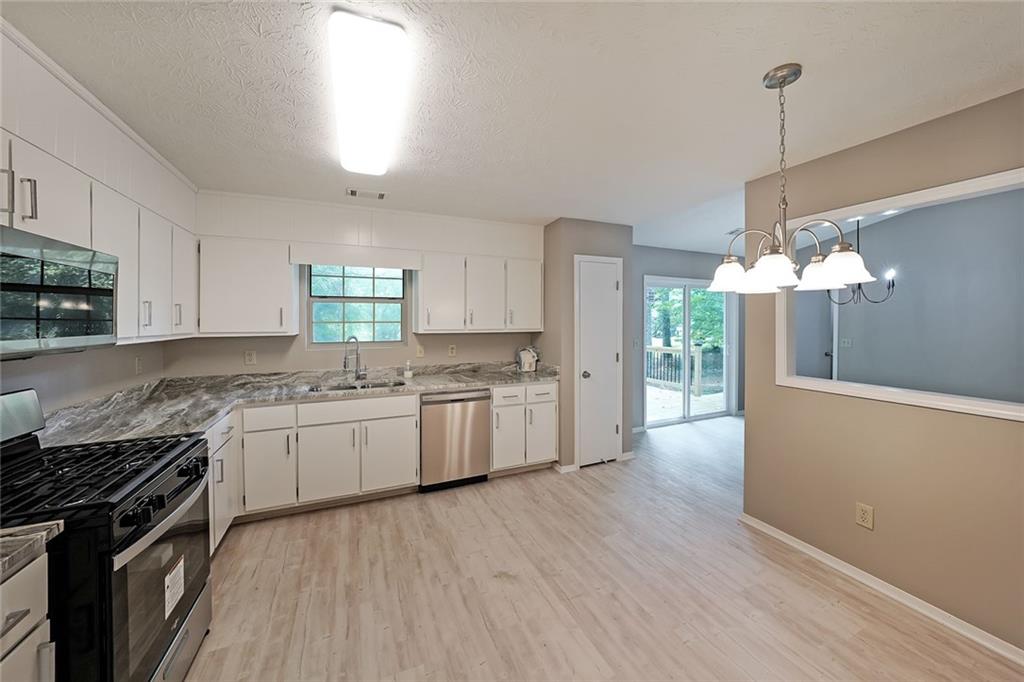 5807 Christopher Lane