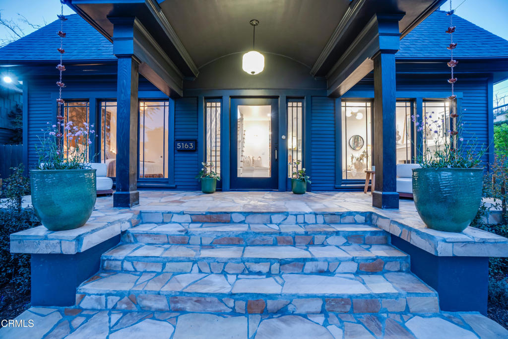 5163 Highland View Avenue