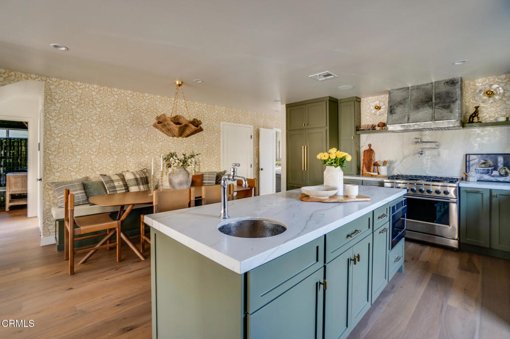 5163 Highland View Avenue