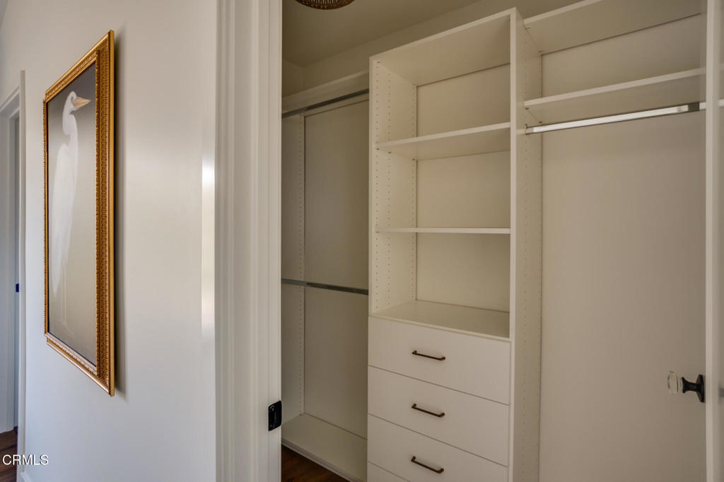 5163 Highland View Avenue