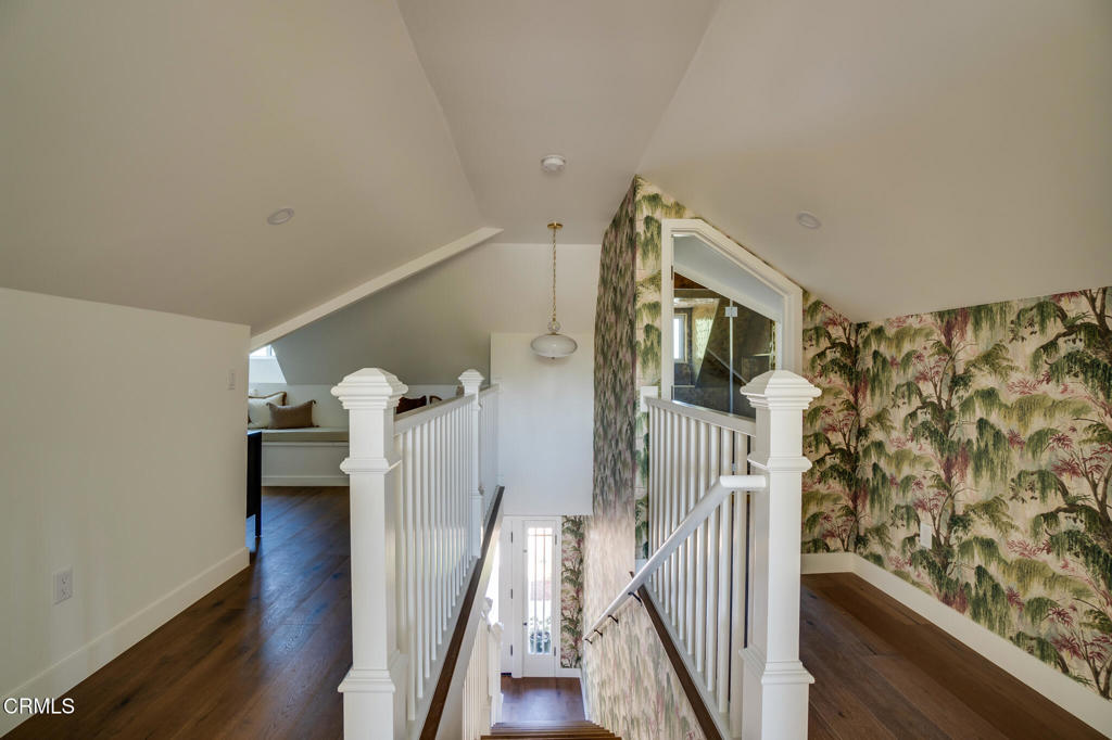 5163 Highland View Avenue