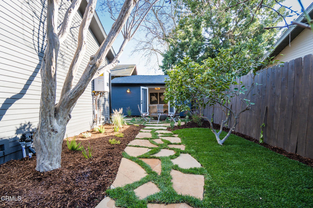 5163 Highland View Avenue