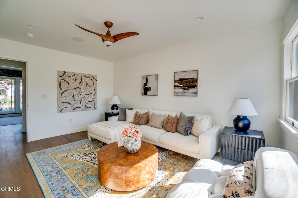 5163 Highland View Avenue