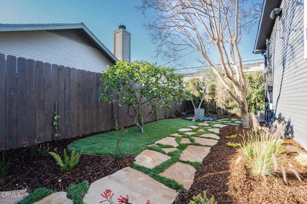 5163 Highland View Avenue