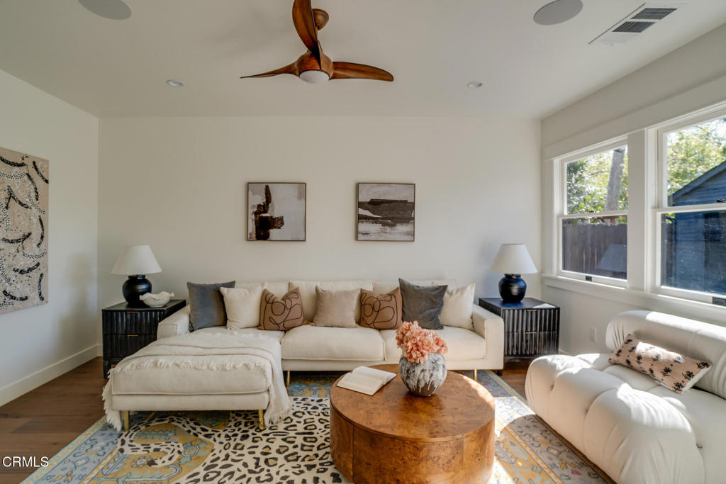 5163 Highland View Avenue