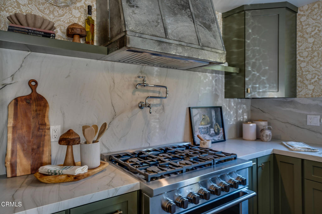 5163 Highland View Avenue