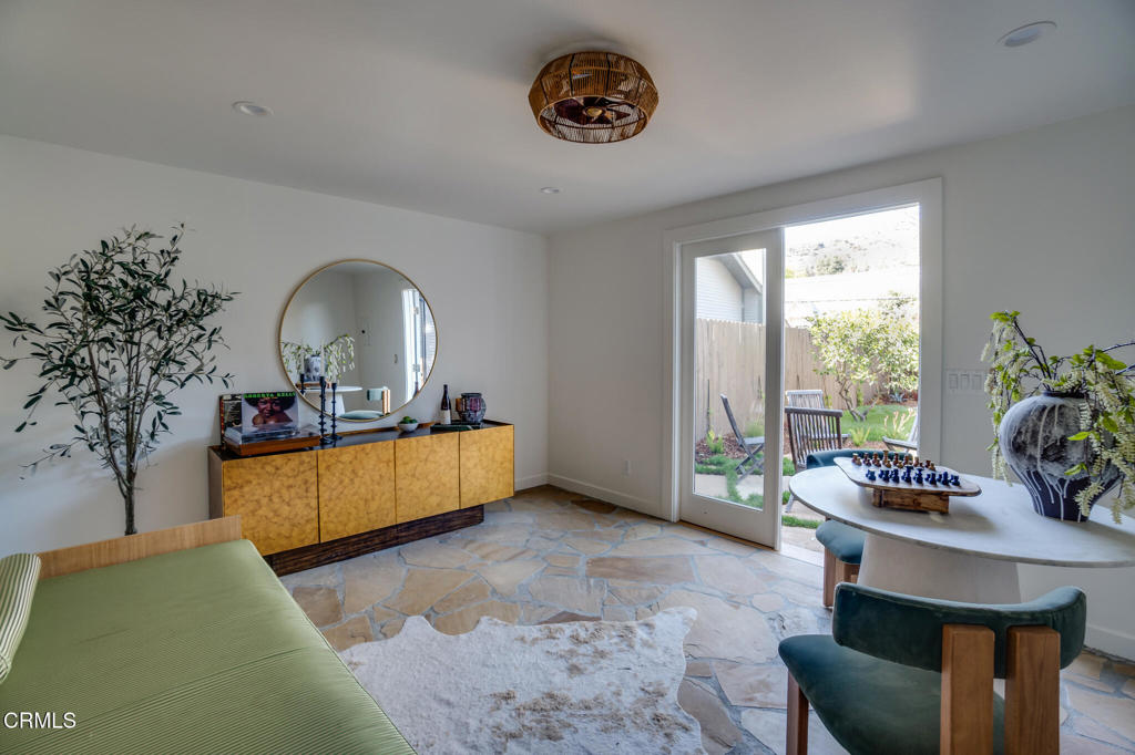 5163 Highland View Avenue