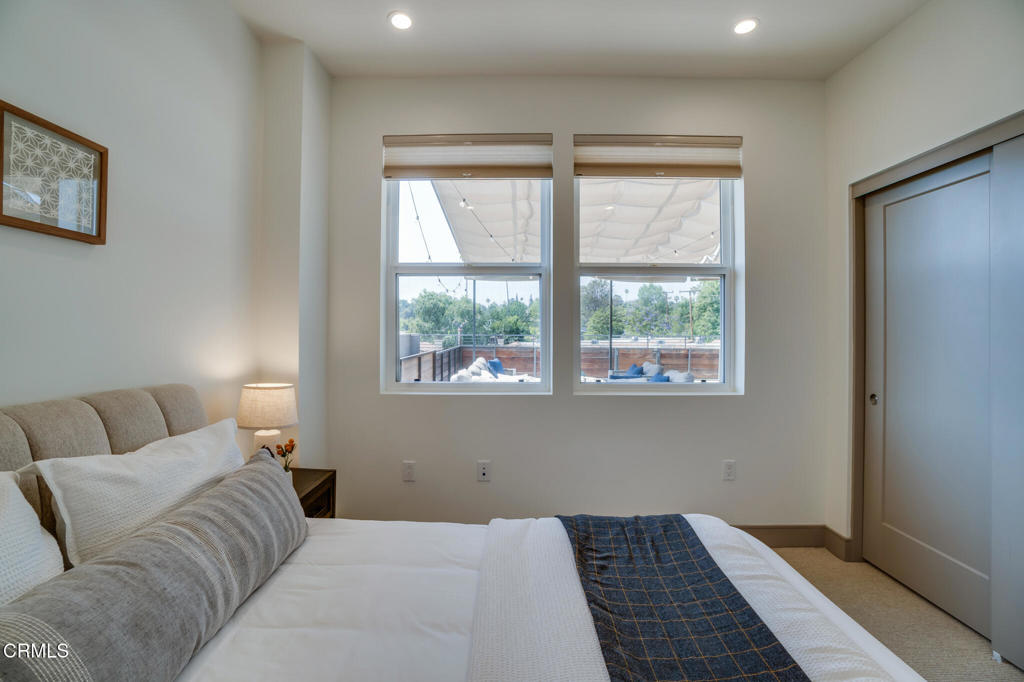 820 Mission Street 208