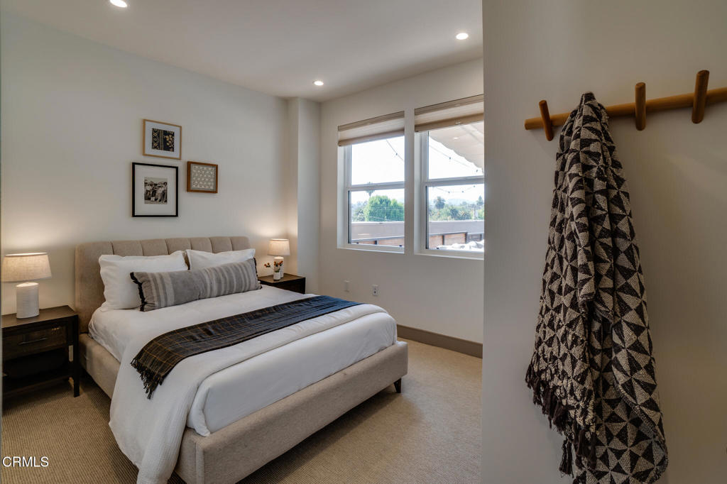 820 Mission Street 208