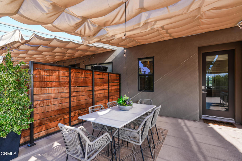 820 Mission Street 208