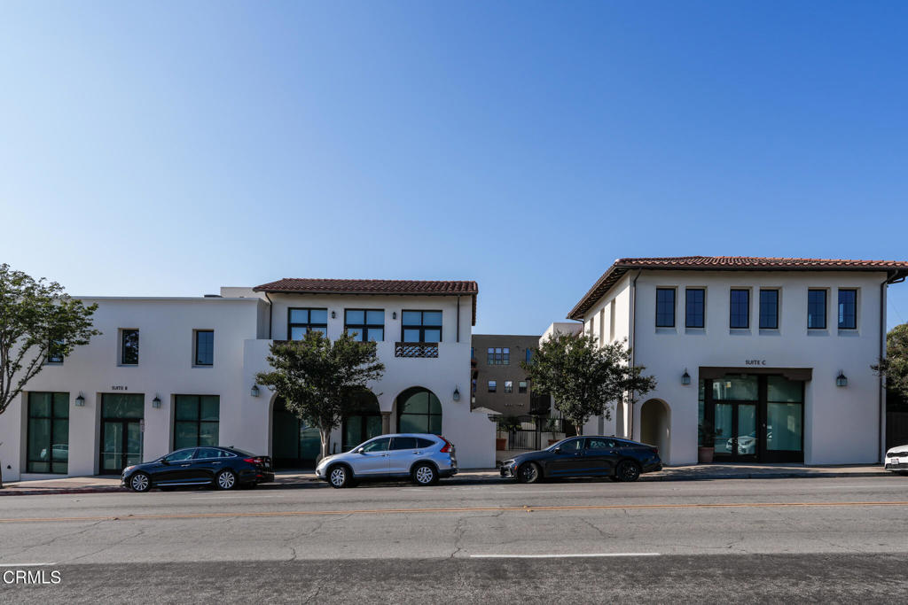 820 Mission Street 208