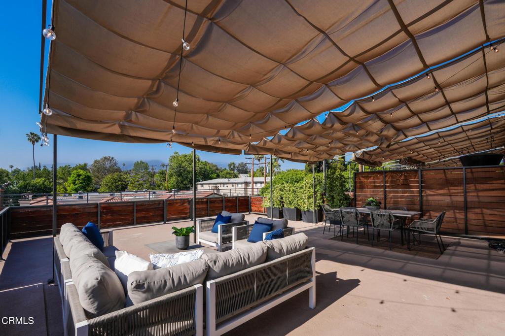 820 Mission Street 208