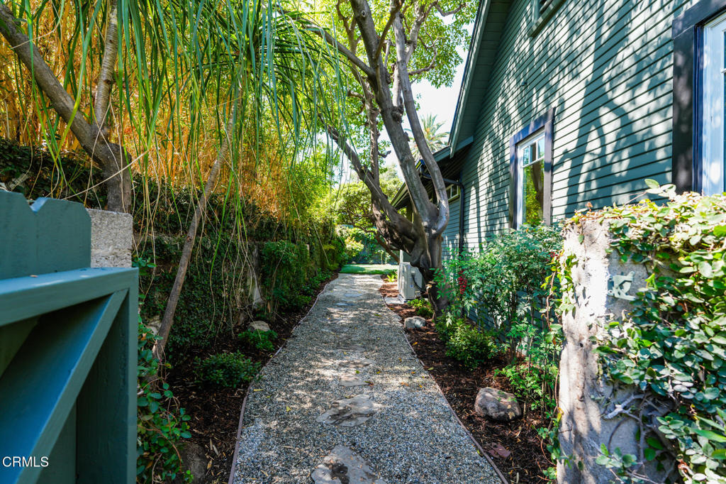 401 El Centro Street