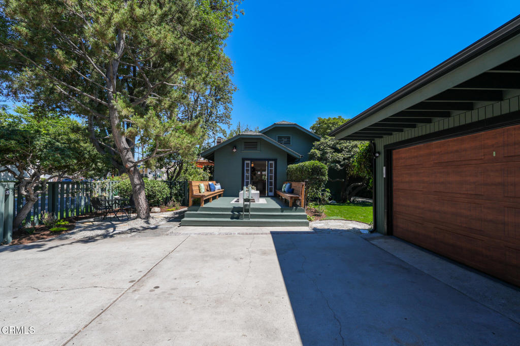 401 El Centro Street