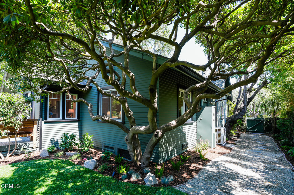 401 El Centro Street