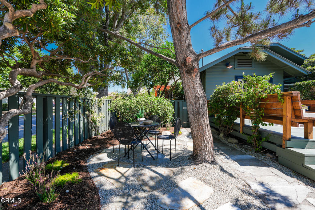 401 El Centro Street
