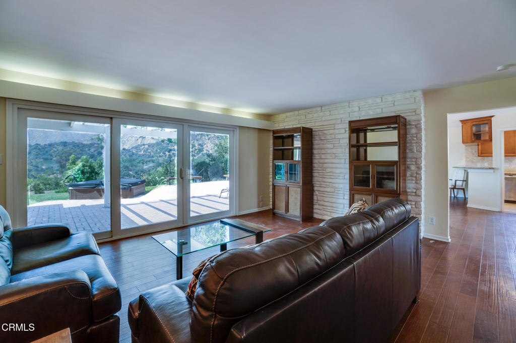 509 N Alta Vista Avenue